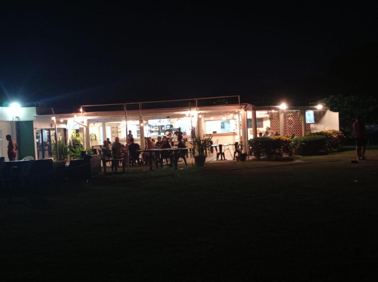 شقة 126 Friendship, Rockley Golf Club بريدج تاون المظهر الخارجي الصورة